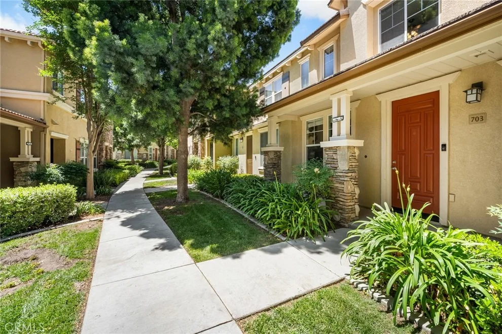 Unit for sale at 30505 Canyon Hills, Lake Elsinore, CA 92532