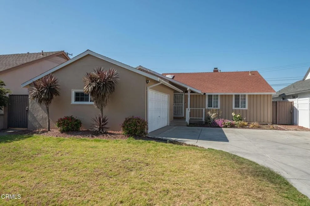 Unit for sale at 1109 Douglas Avenue, Oxnard, CA 93030