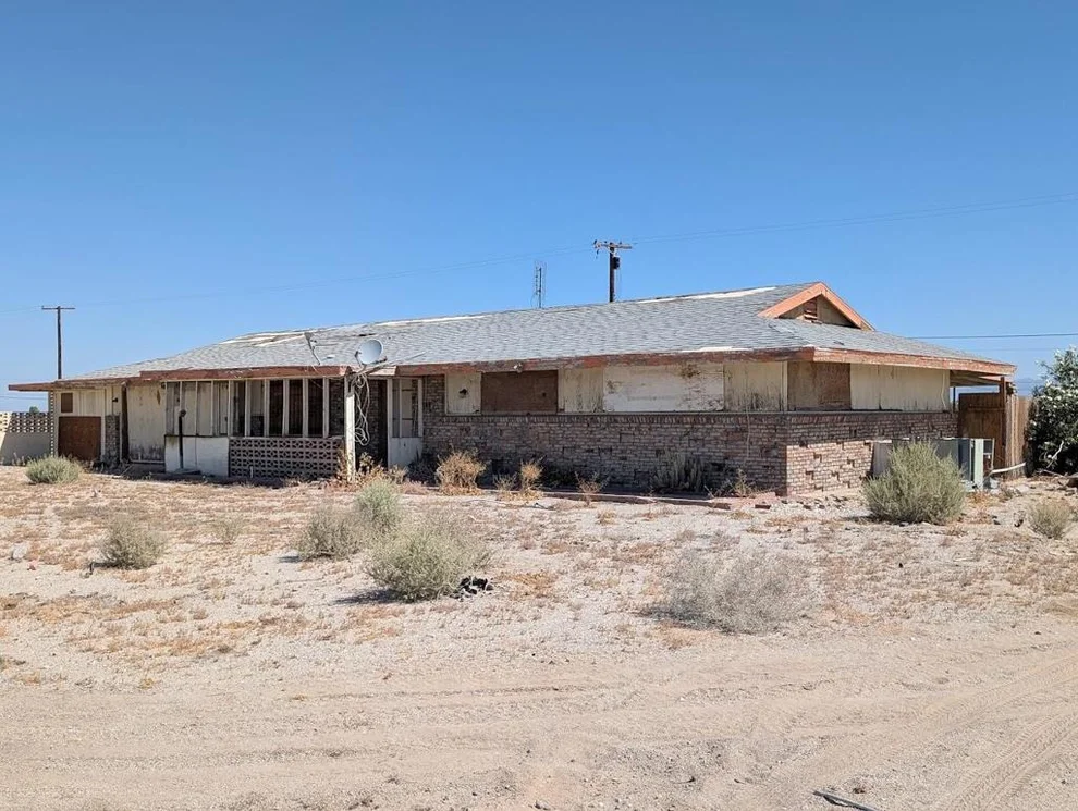 Unit for sale at 1038 Seaview Avenue, Thermal, CA 92274