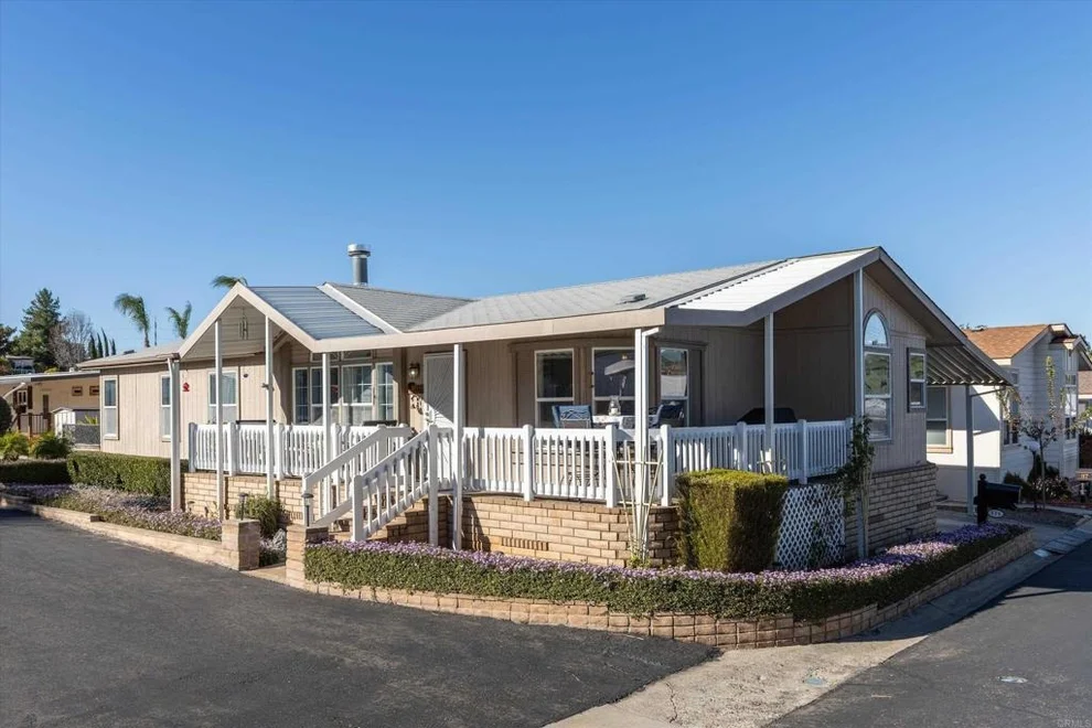 Unit for sale at 525 W El Norte Pkwy, Escondido, CA 92026