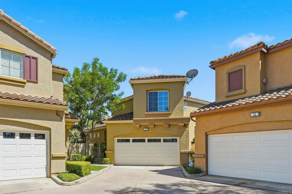 Unit for sale at 17 Calle De Vida, Rancho Santa Margarita, CA 92688