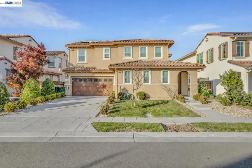 Unit for sale at 263 E Vita Ave, Mountain House, CA 95391