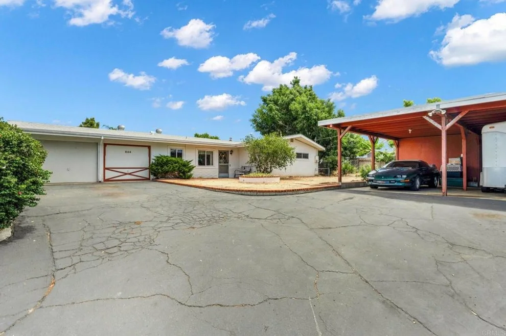 Unit for sale at 604 Rudd Road, Vista, CA 92084