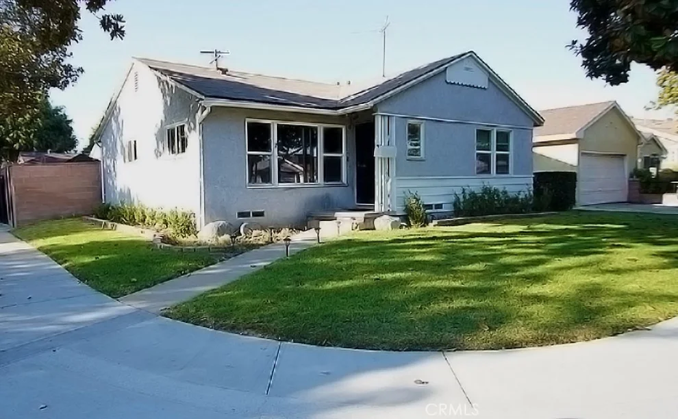 Unit for sale at 199 W Harcourt Street, Long Beach, CA 90805