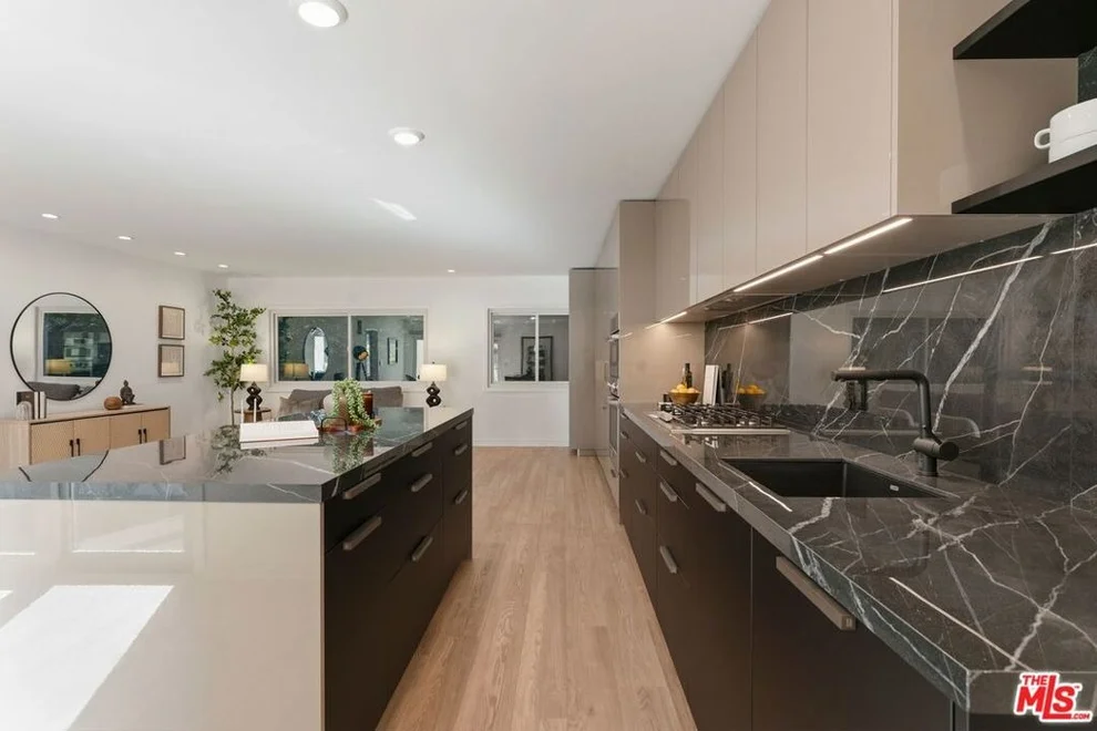 Unit for sale at 1233 N Laurel Avenue, West Hollywood, CA 90046