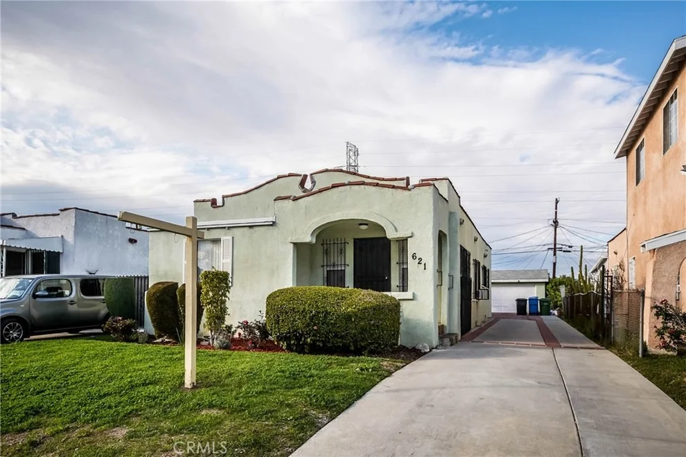 Unit for sale at 621 W 99th Street, Los Angeles, CA 90044