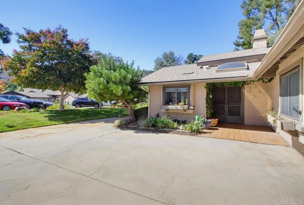 Unit for sale at 1759 Pala Lake Drive, Fallbrook, CA 92028