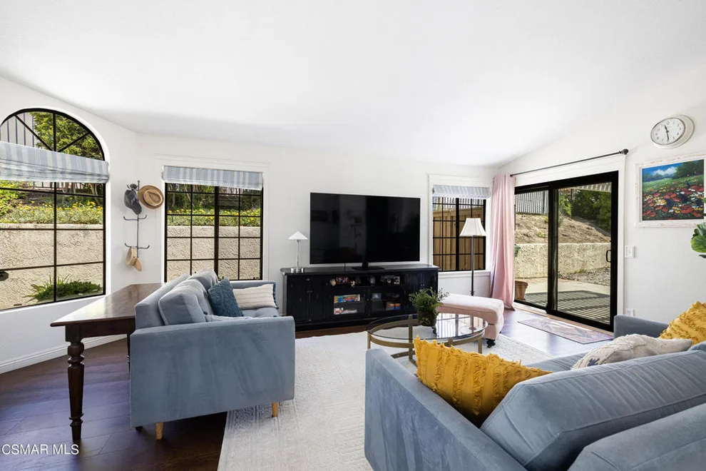 Unit for sale at 682 Double Eagle Drive, Simi Valley, CA 93065