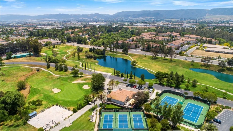 Unit for sale at 24172 Calle Artino, Murrieta, CA 92562