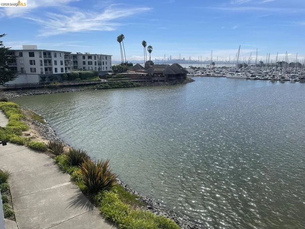 Unit for sale at , Emeryville, CA 94608