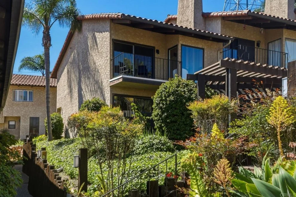 Unit for sale at 1915 Estrella De Mar Ct, Carlsbad, CA 92009