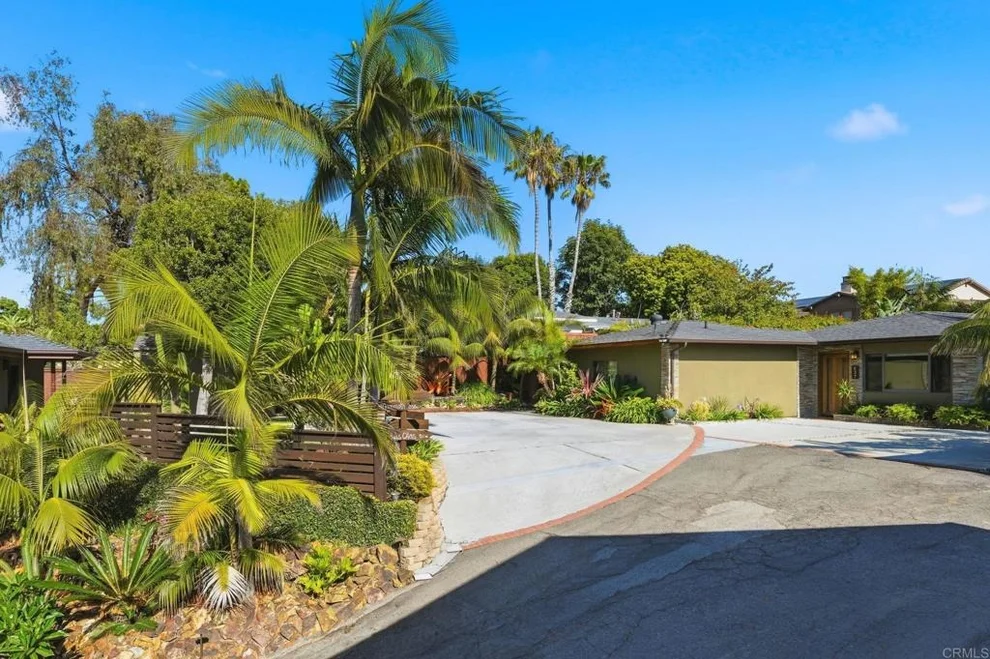 Unit for sale at 637 Sparta Drive, Encinitas, CA 92024