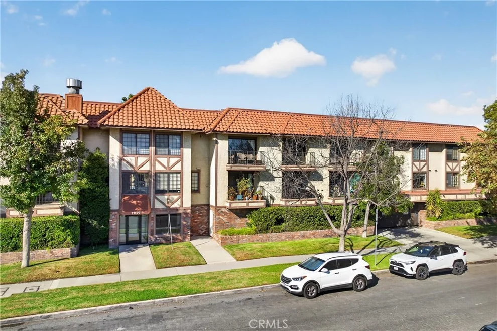 Unit for sale at 11127 La Maida, North Hollywood, CA 91601