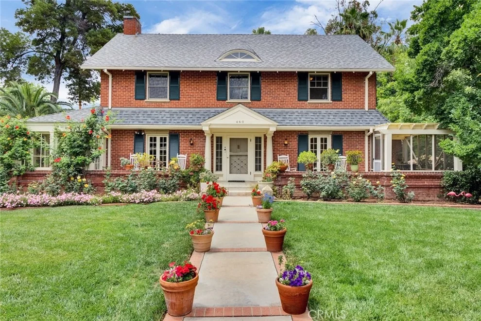 Unit for sale at 460 W Highland Avenue, Redlands, CA 92373