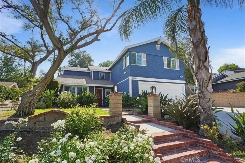 Unit for sale at 23118 Tupelo Ridge, Valencia, CA 91354
