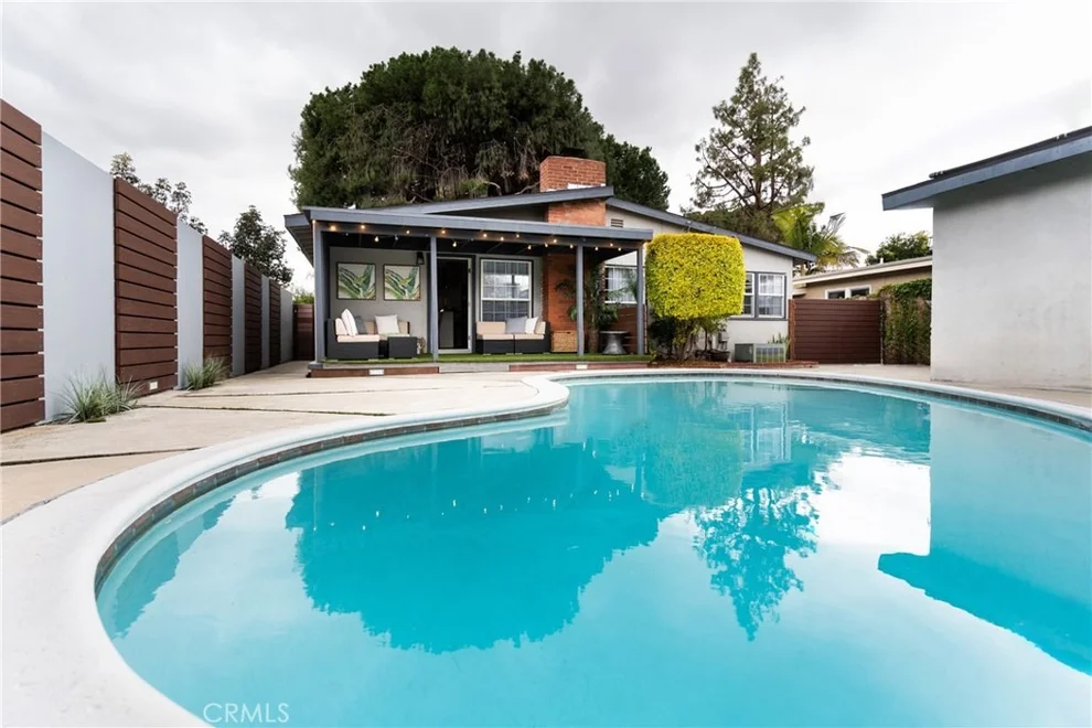 Unit for sale at 3440 Canehill Avenue, Long Beach, CA 90808