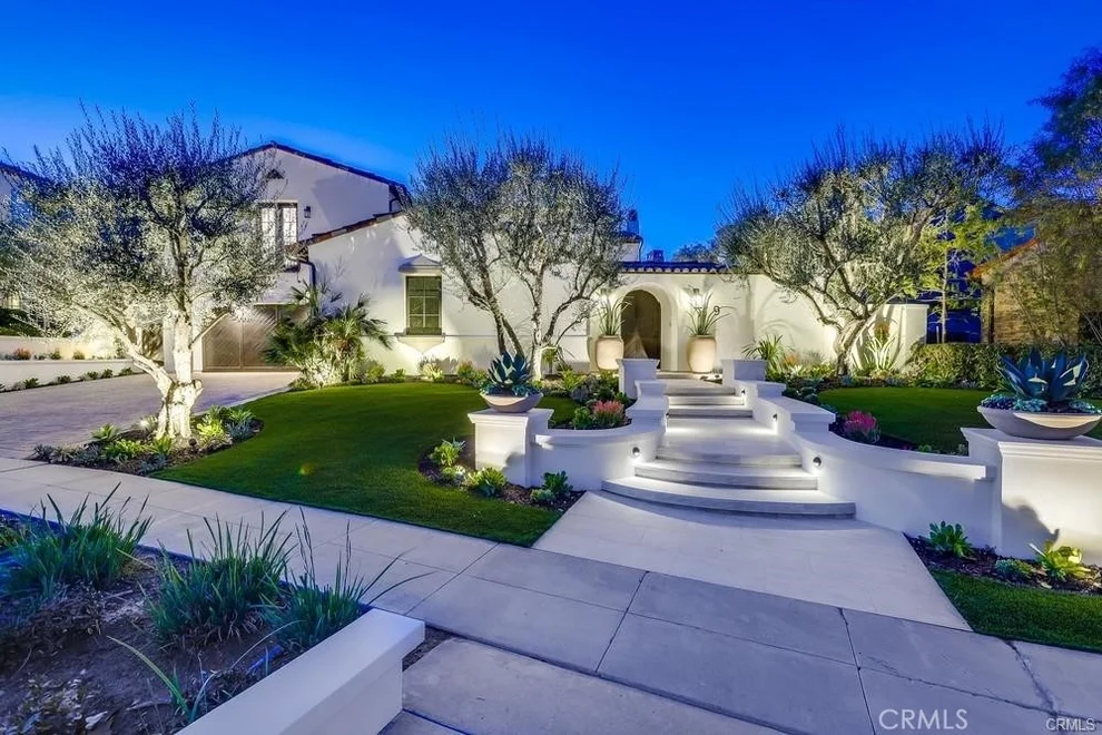 Unit for sale at 9 Broken Arrow, Ladera Ranch, CA 92694