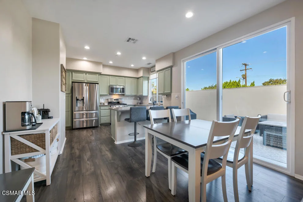 Unit for sale at 443 Stratus Lane #3, Simi Valley, CA 93065