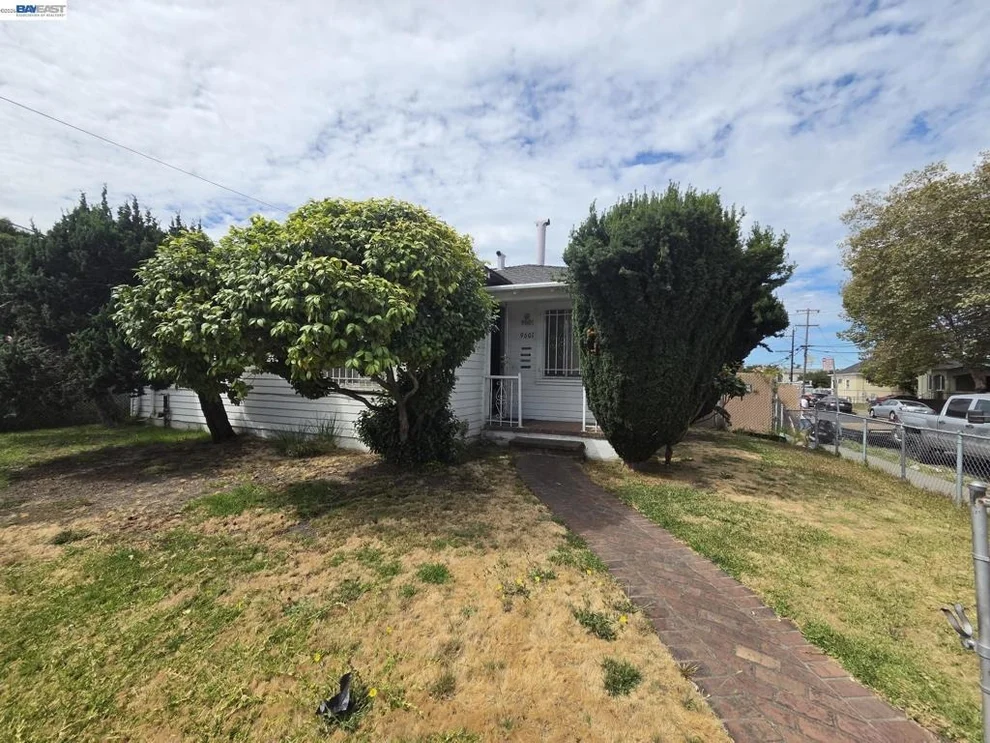Unit for sale at 9601 D St, Oakland, CA 94603