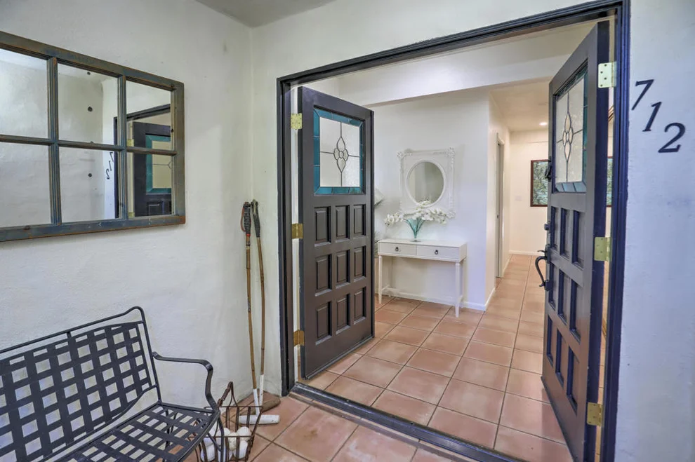 3375 Foothill Road