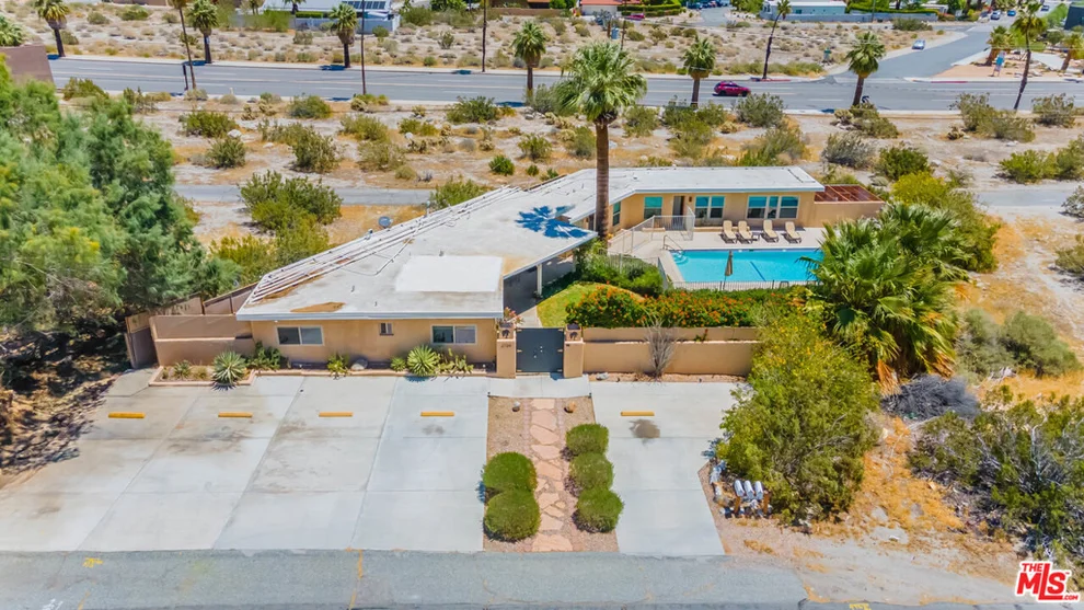 Unit for sale at 2724 N JUNIPERO Avenue, Palm Springs, CA 92262