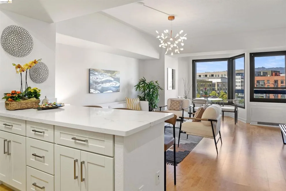 Unit for sale at 6363 Christie Ave, Emeryville, CA 94608