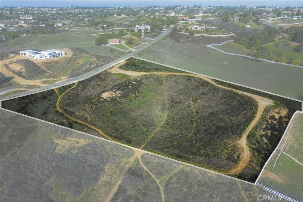 Unit for sale at 33319 Linda Rosea Road, Temecula, CA 92592