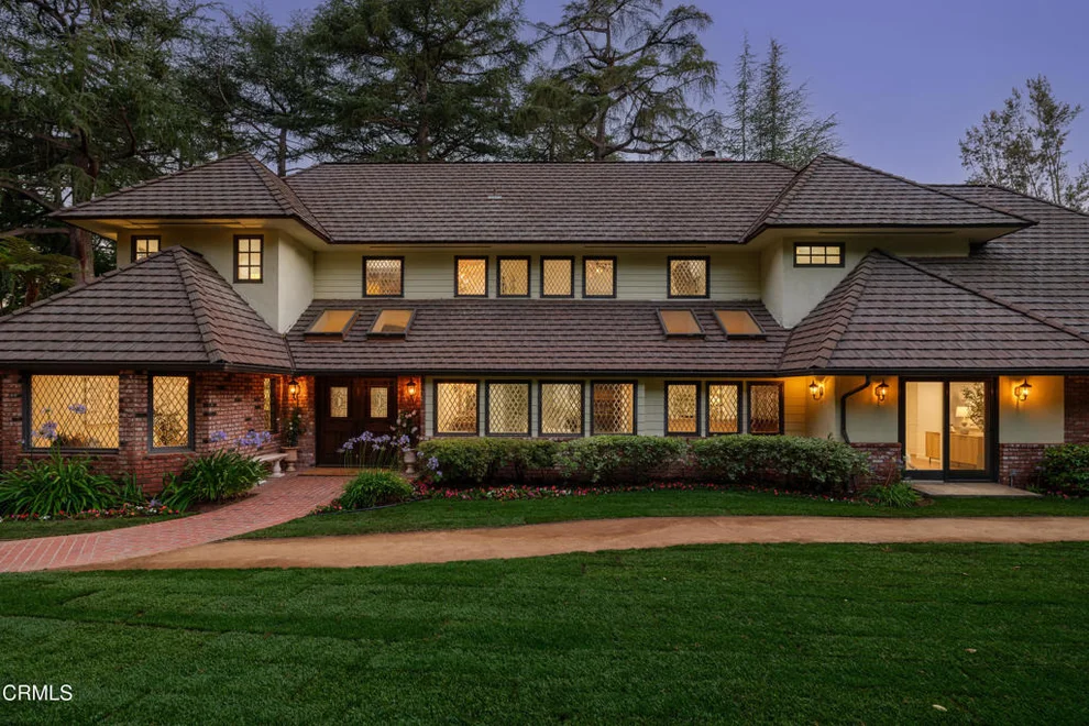 Unit for sale at 1720 Earlmont Avenue, La Canada Flintridge, CA 91011