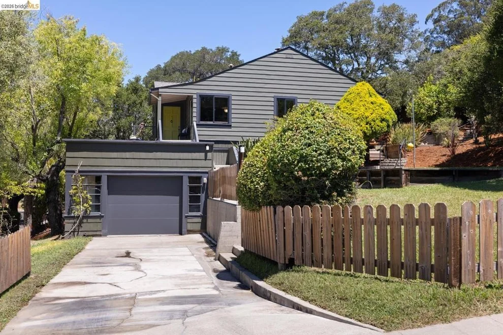 Unit for sale at 371 Rugby Ave, Berkeley, CA 94708