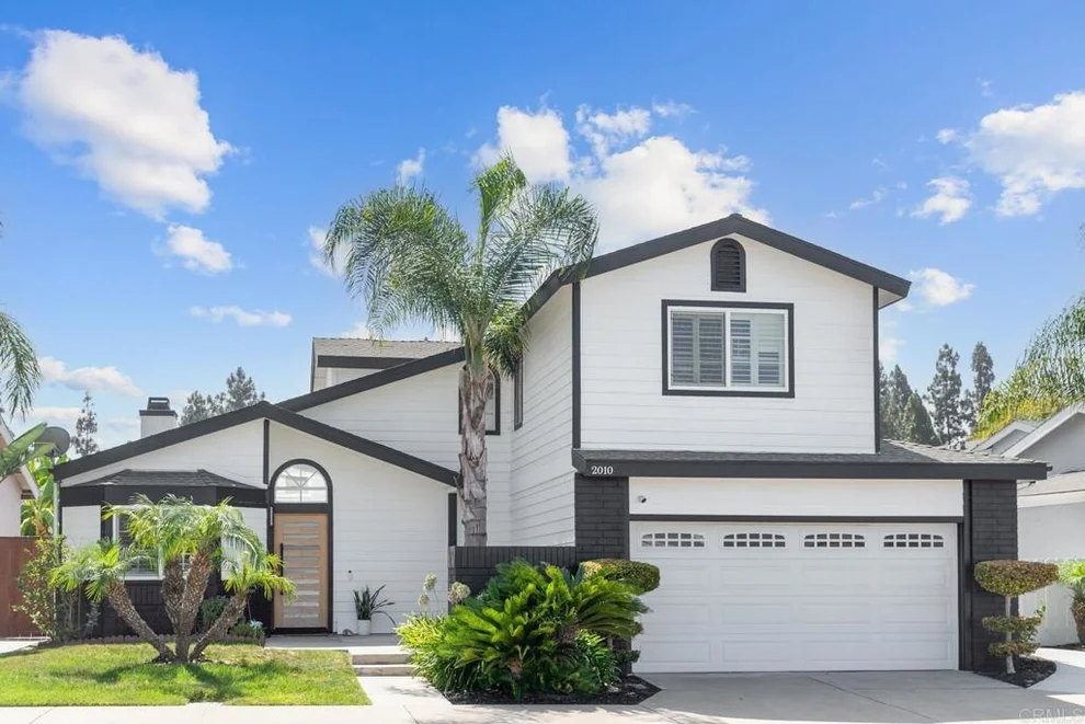 Unit for sale at 2010 Bridgeport, Chula Vista, CA 91913