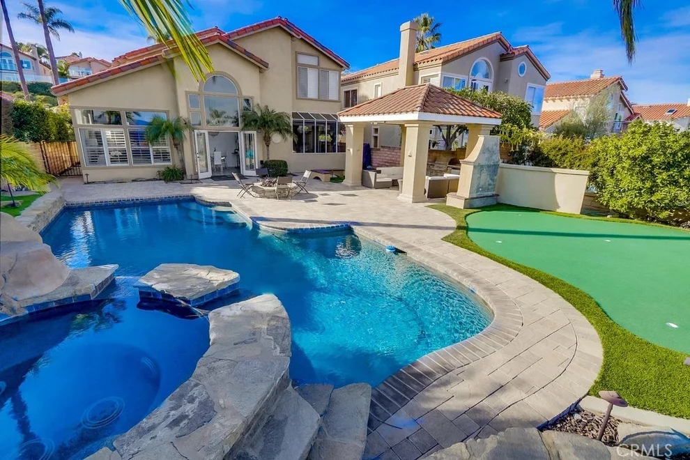 Unit for sale at 29596 Novacella, Laguna Niguel, CA 92677