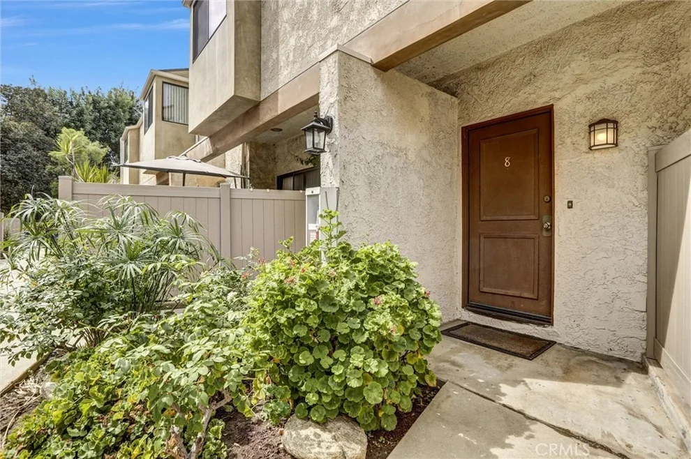 Unit for sale at 18242 Burbank Boulevard, Tarzana, CA 91356