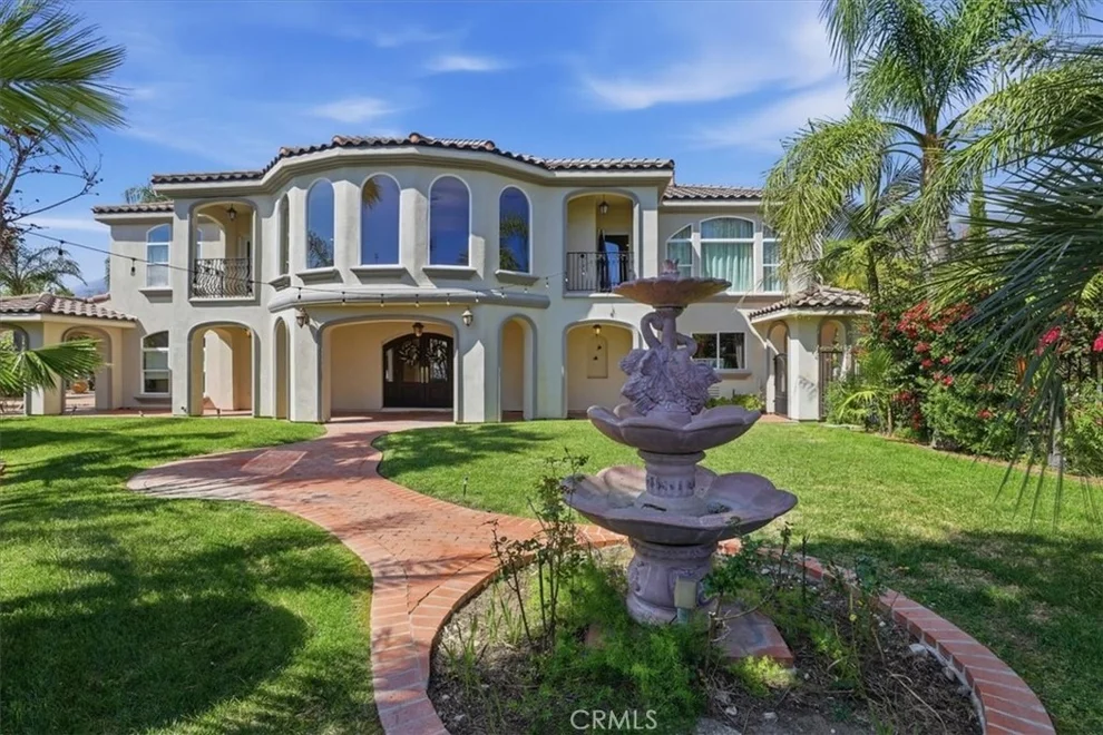 Unit for sale at 4972 Clover, Rancho Cucamonga, CA 91737