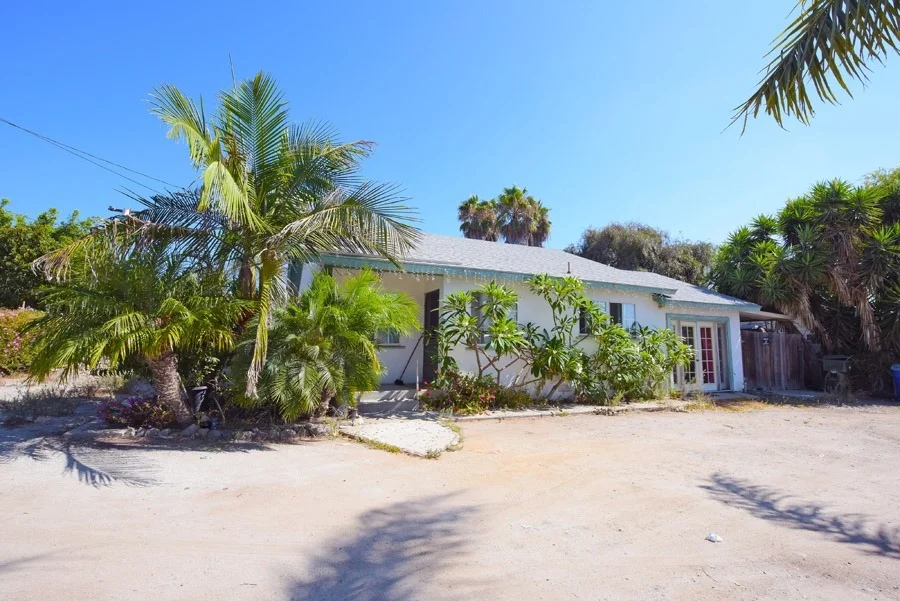 Unit for sale at 943 Olive Ave, Vista, CA 92083