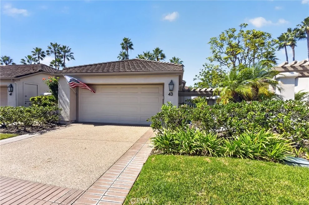 Unit for sale at 43 Seabrook Cove, Newport Beach, CA 92660
