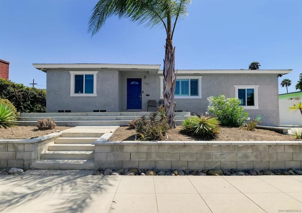 Unit for sale at 5567 Las Alturas, San Diego, CA 92114