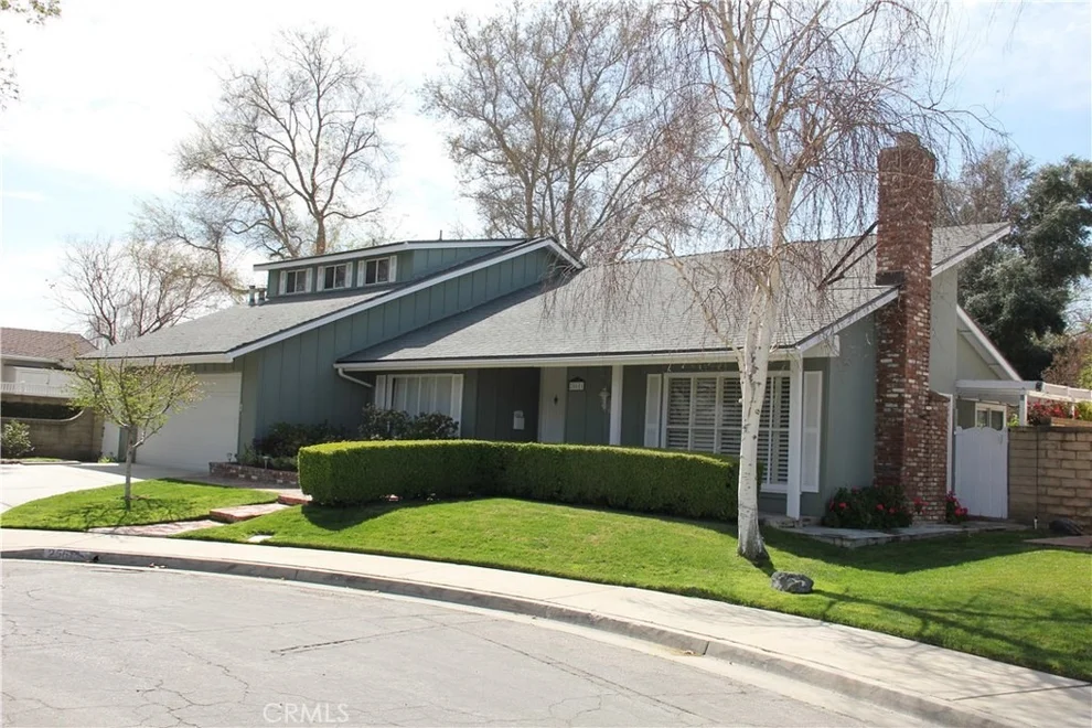 Unit for sale at 25611 Estoril Street, Valencia, CA 91355