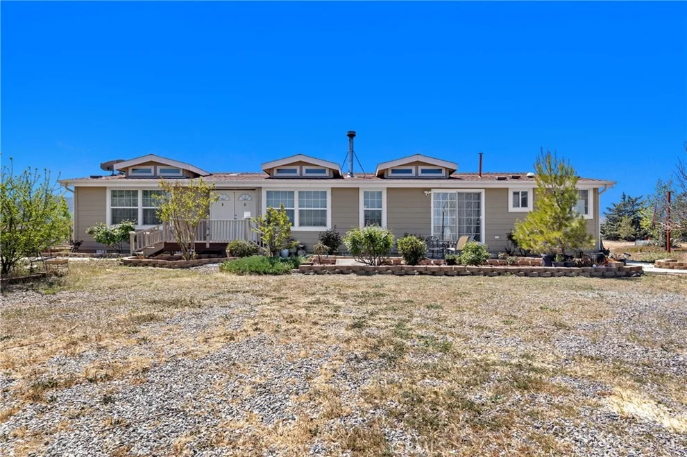 Unit for sale at 43267 Terwilliger Road, Anza, CA 92539