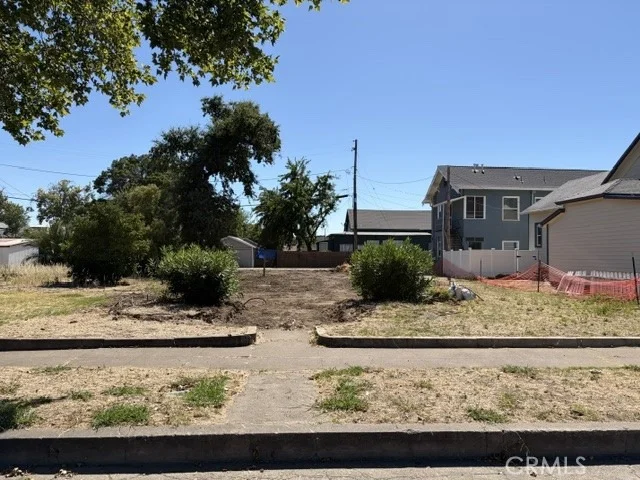 Unit for sale at 541 Jefferson st, Red Bluff, CA 96080