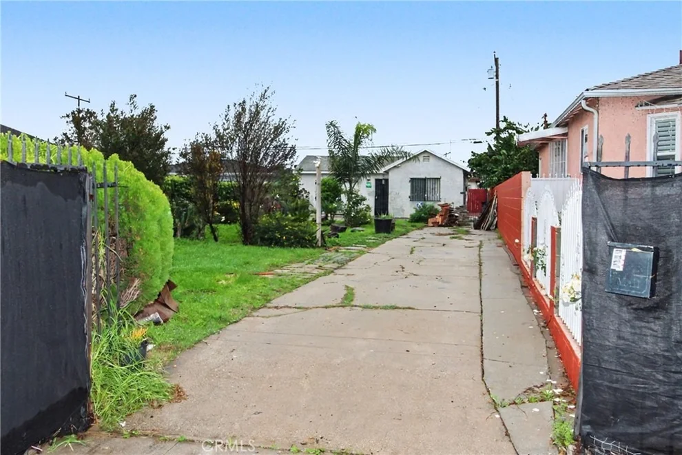 Unit for sale at 3826 W 115th, Hawthorne, CA 90250