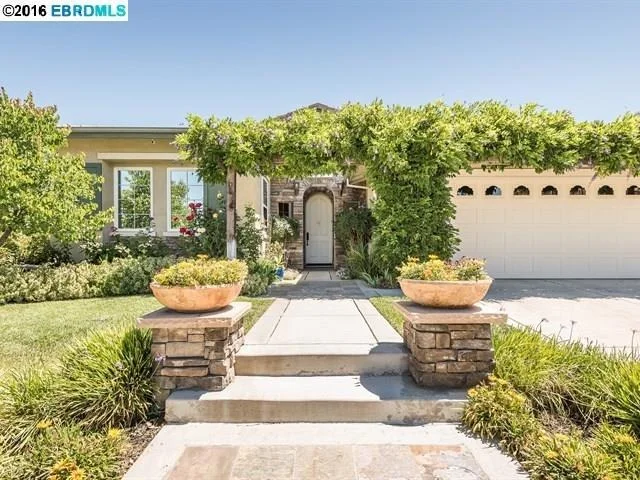 Unit for sale at 800 CARDINAL CT, Brentwood, CA 94513