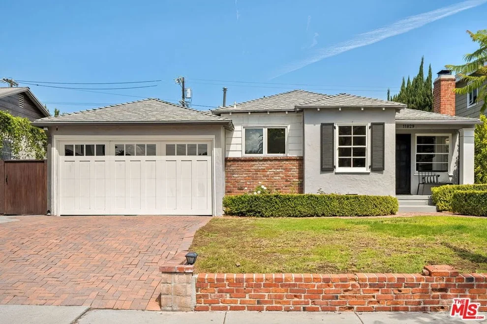 Unit for sale at 11829 Pacific Avenue, Los Angeles, CA 90066