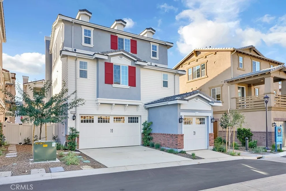 Unit for sale at 2515 Gaviota Avenue, Signal Hill, CA 90755