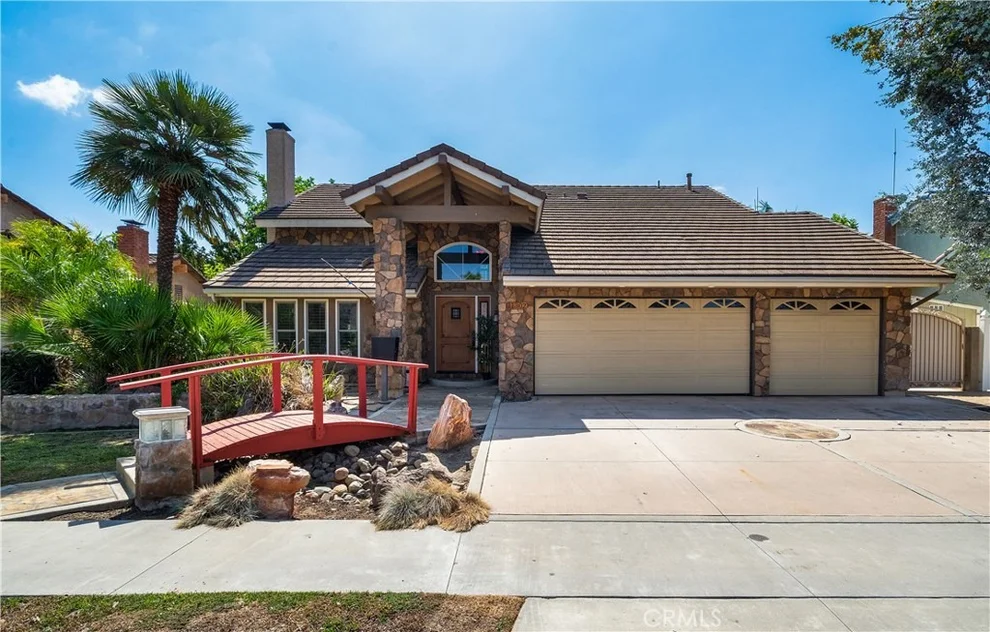 Unit for sale at 11302 Pennell Circle, Fountain Valley, CA 92708