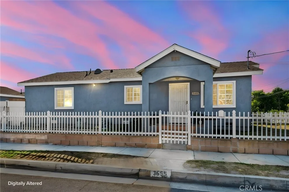 Unit for sale at 3655 Webster, Long Beach, CA 90810
