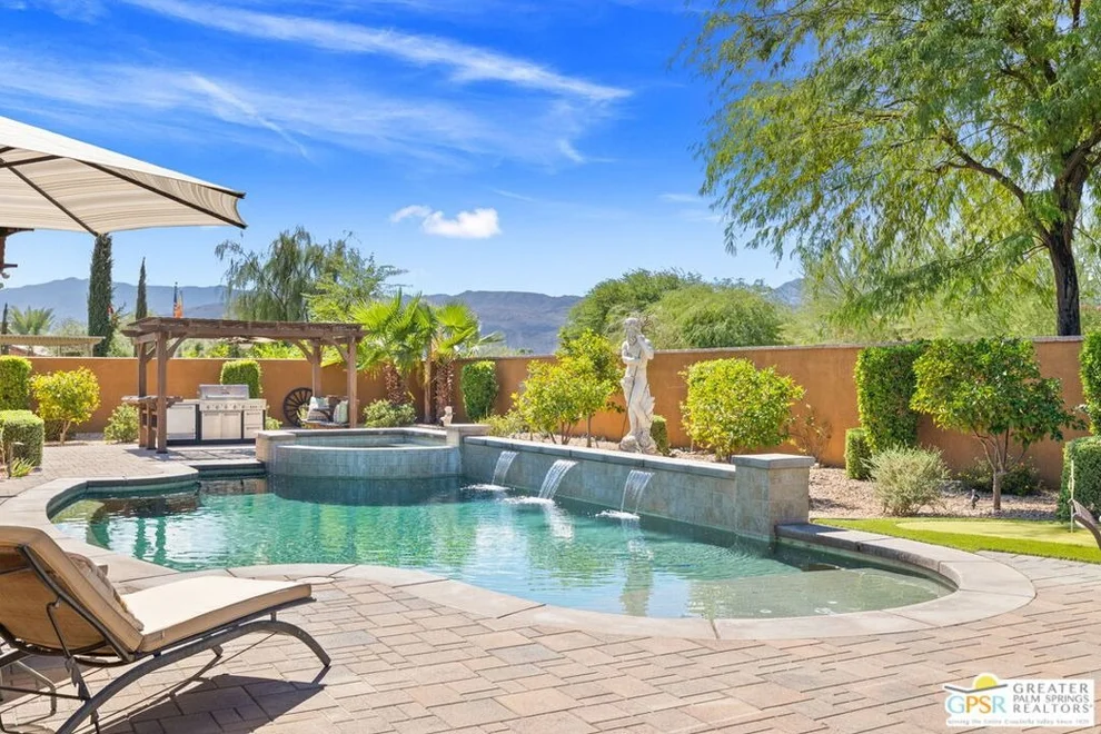 Unit for sale at 33 Alicante Circle, Rancho Mirage, CA 92270