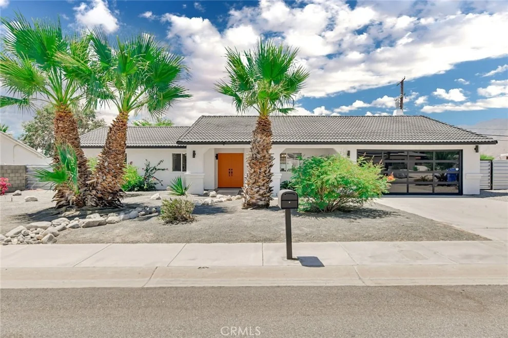 Unit for sale at 3015 E San Juan, Palm Springs, CA 92262