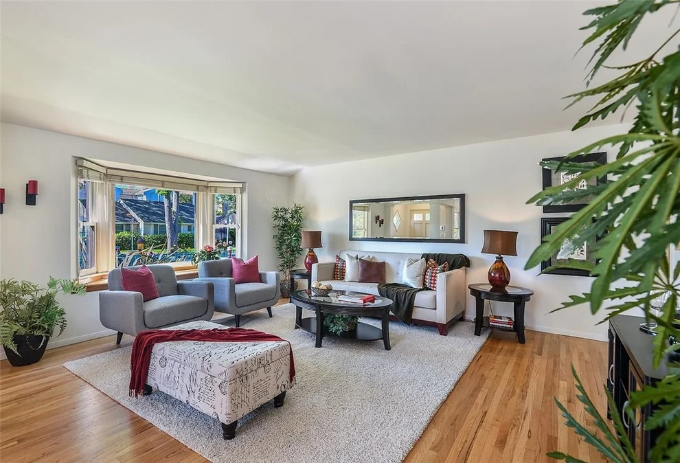 Unit for sale at 14013 La Maida Street, Sherman Oaks, CA 91423
