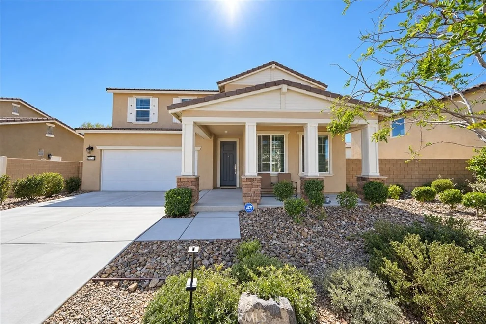 Unit for sale at 12457 Pinos Verde Lane, Victorville, CA 92392