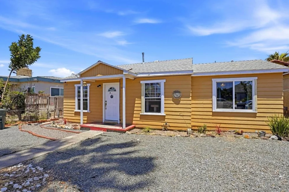 Unit for sale at 1071 1069 Madison Ave, Chula Vista, CA 91911